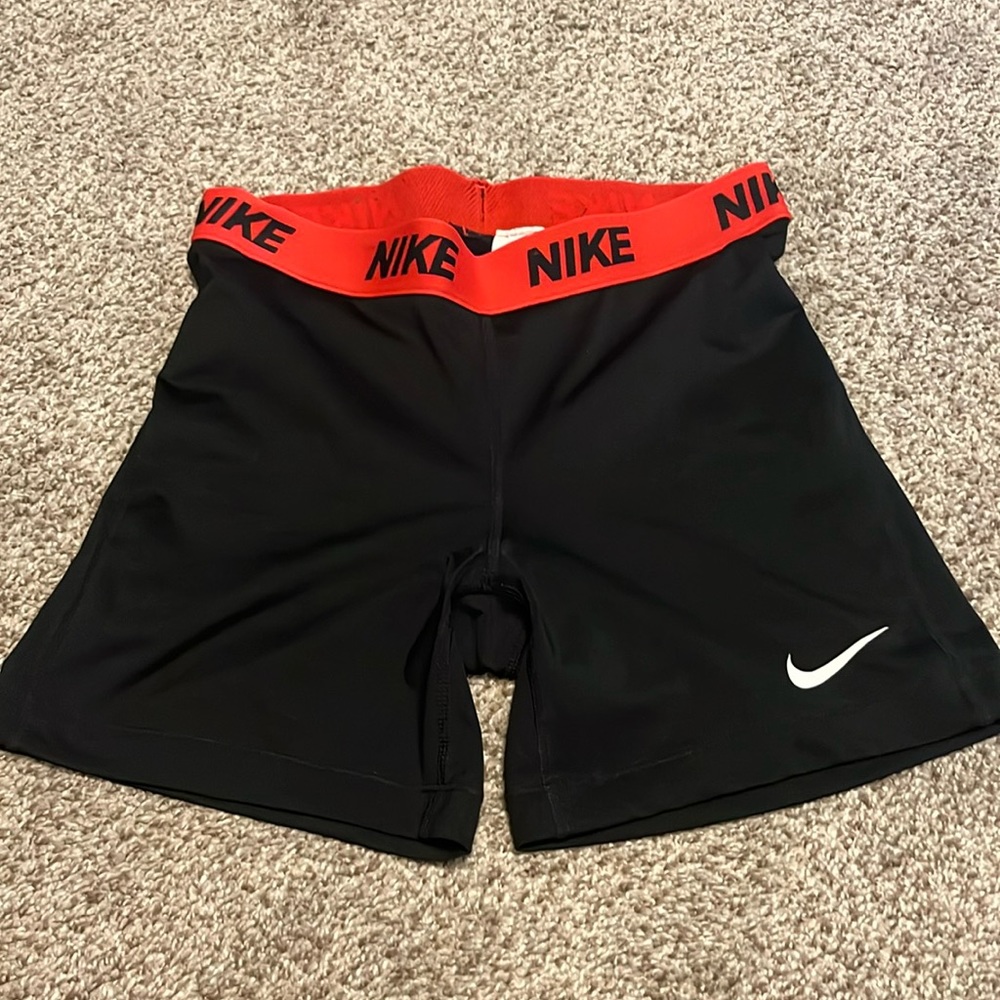 Nike Women’s DriFit Shorts - Medium